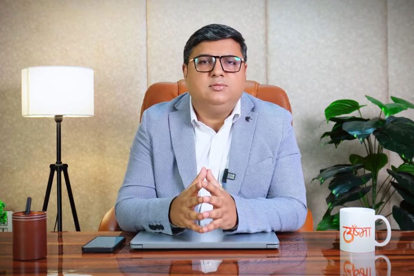 Usma Ayurvedic Clinic doctor ready for an online video consultation